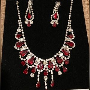 Necklace set
